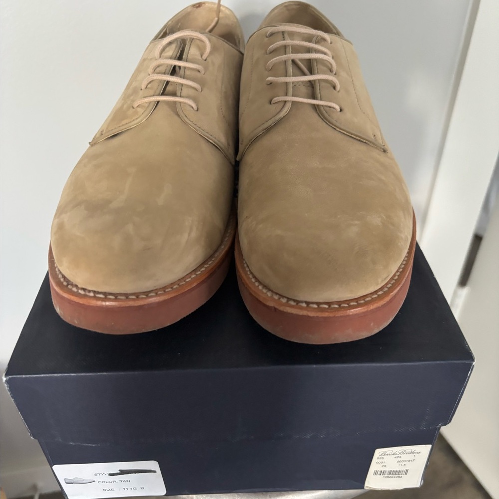 Brooks Brothers Tan Nubuck oxfords